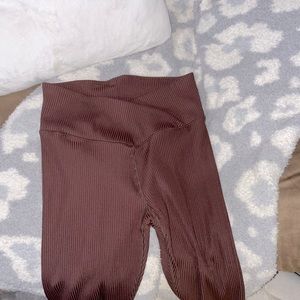 Aero high rise cross cross leggings Brown/Burgundy
